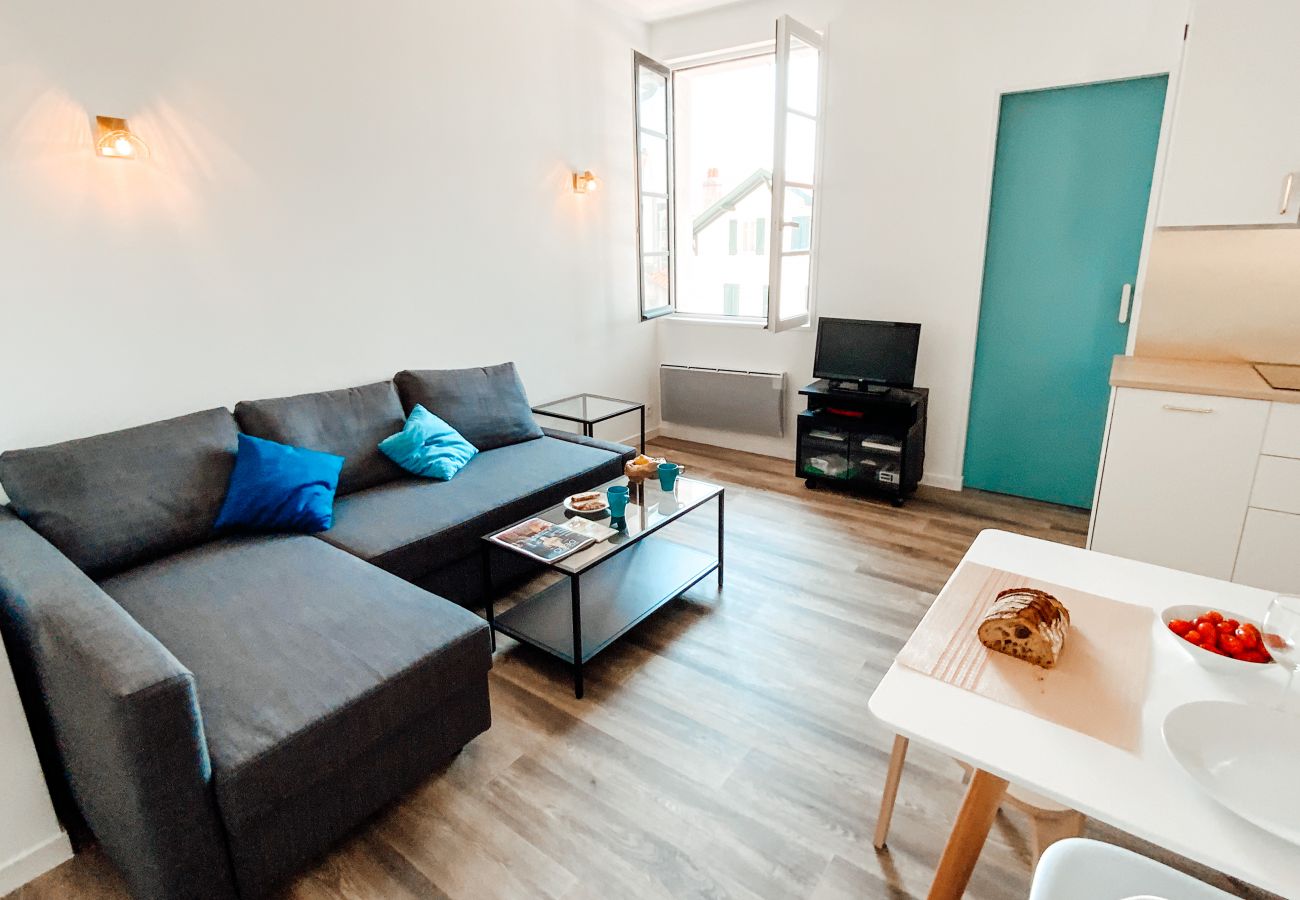 Appartement à Biarritz - ZORION- Perle Rare: 5 min Plage 🏖  & Centre