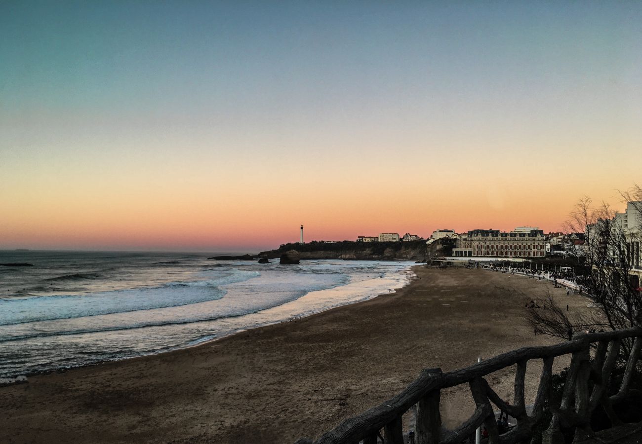 Appartement à Biarritz - ZORION- Perle Rare: 5 min Plage 🏖  & Centre