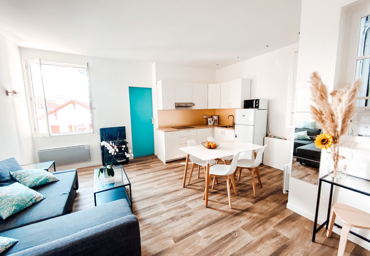 Appartement à Biarritz - ZORION- Perle Rare: 5 min Plage 🏖  & Centre