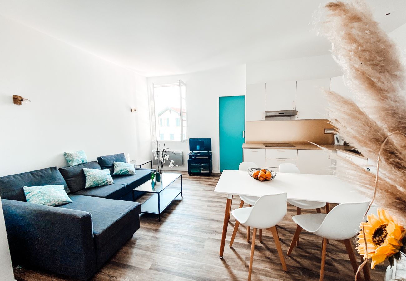 Appartement à Biarritz - ZORION- Perle Rare: 5 min Plage 🏖  & Centre