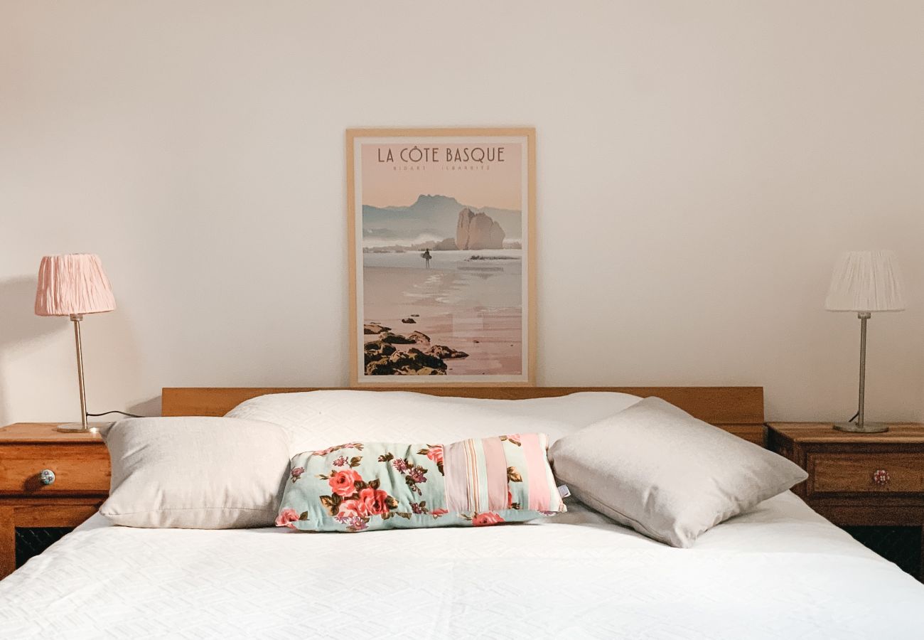 Appartement à Biarritz - OSABA- Superbe T3 Proche Plage & Terrasse🌊