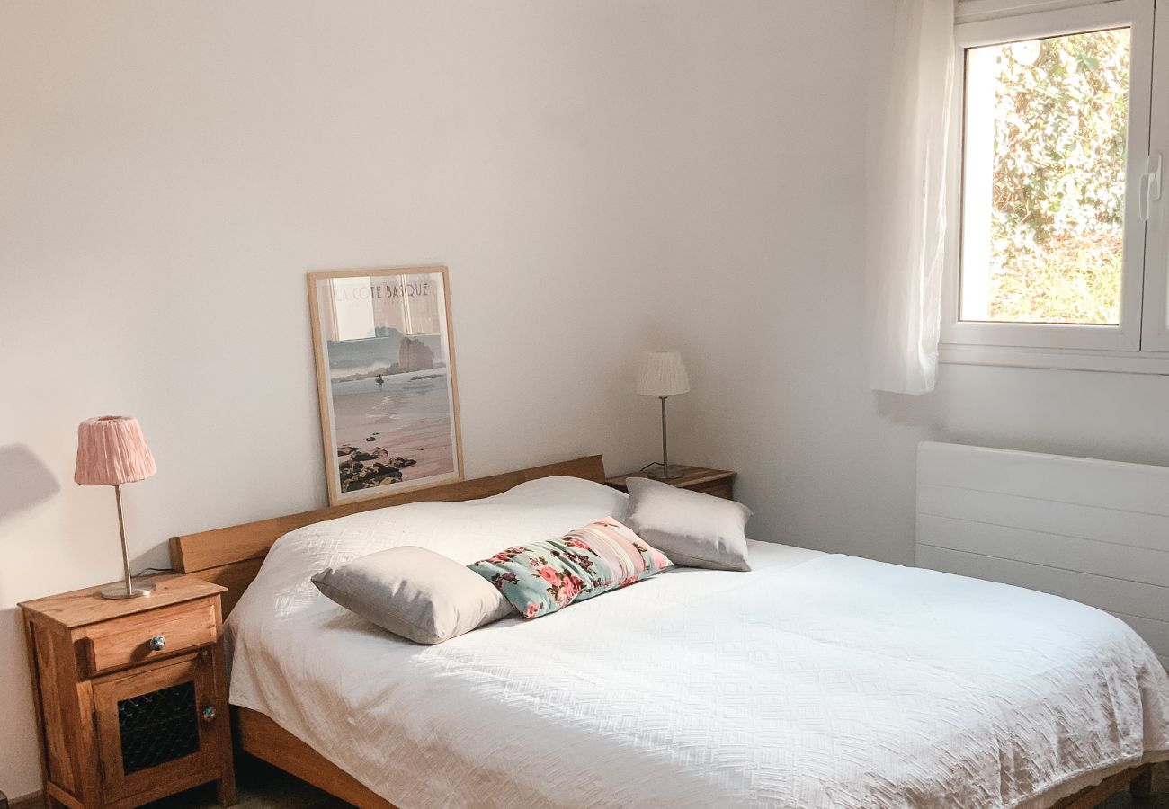 Appartement à Biarritz - OSABA- Superbe T3 Proche Plage & Terrasse🌊