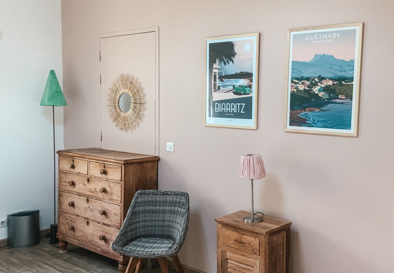 Appartement à Biarritz - OSABA- Superbe T3 Proche Plage & Terrasse🌊