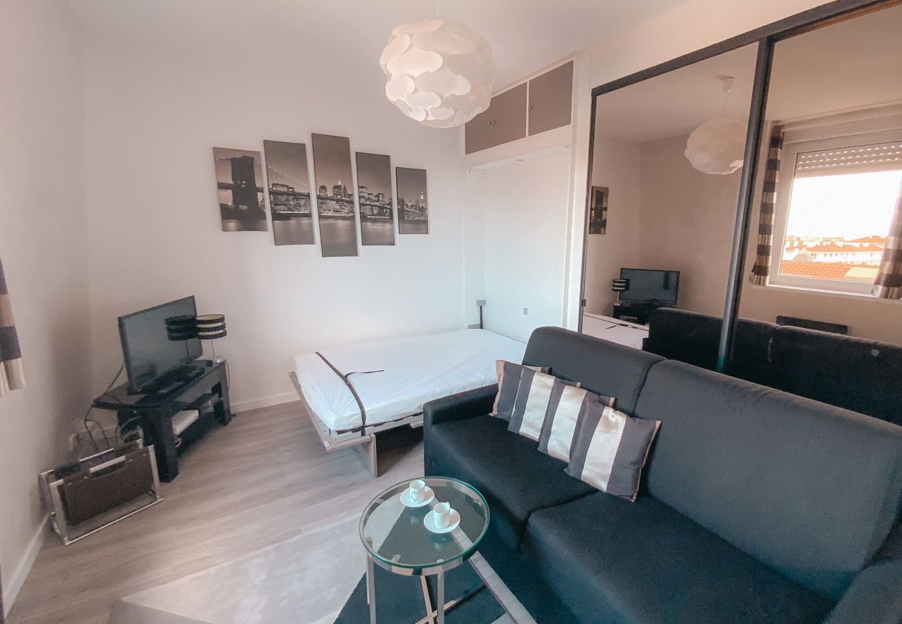 Appartement à Biarritz - ZERUA Studio avec Vue plein centre 4 pers